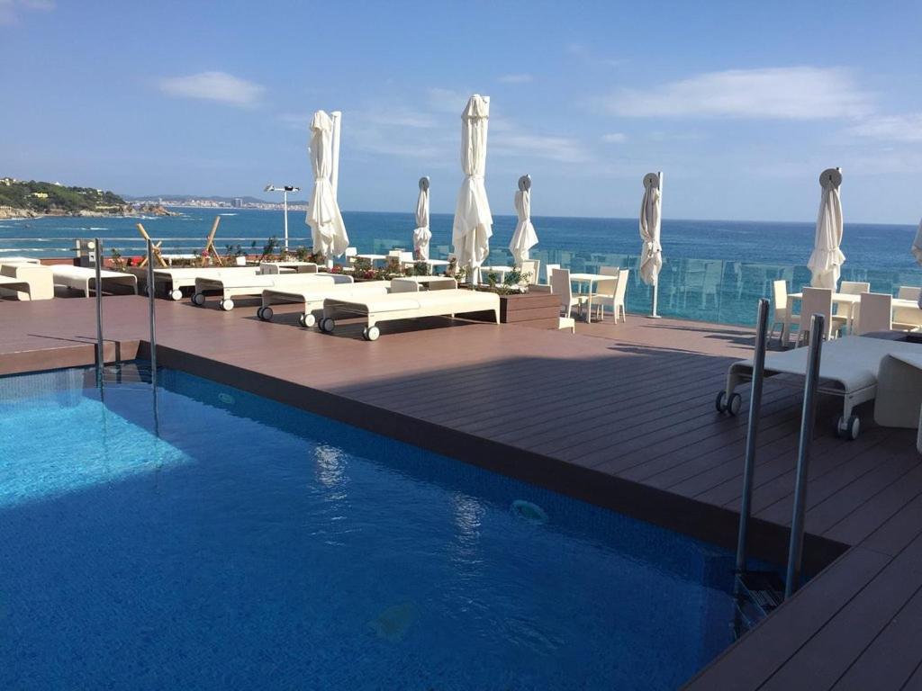 Cosmopolita Hotel Boutique & Spa Platja d'Aro Exterior foto